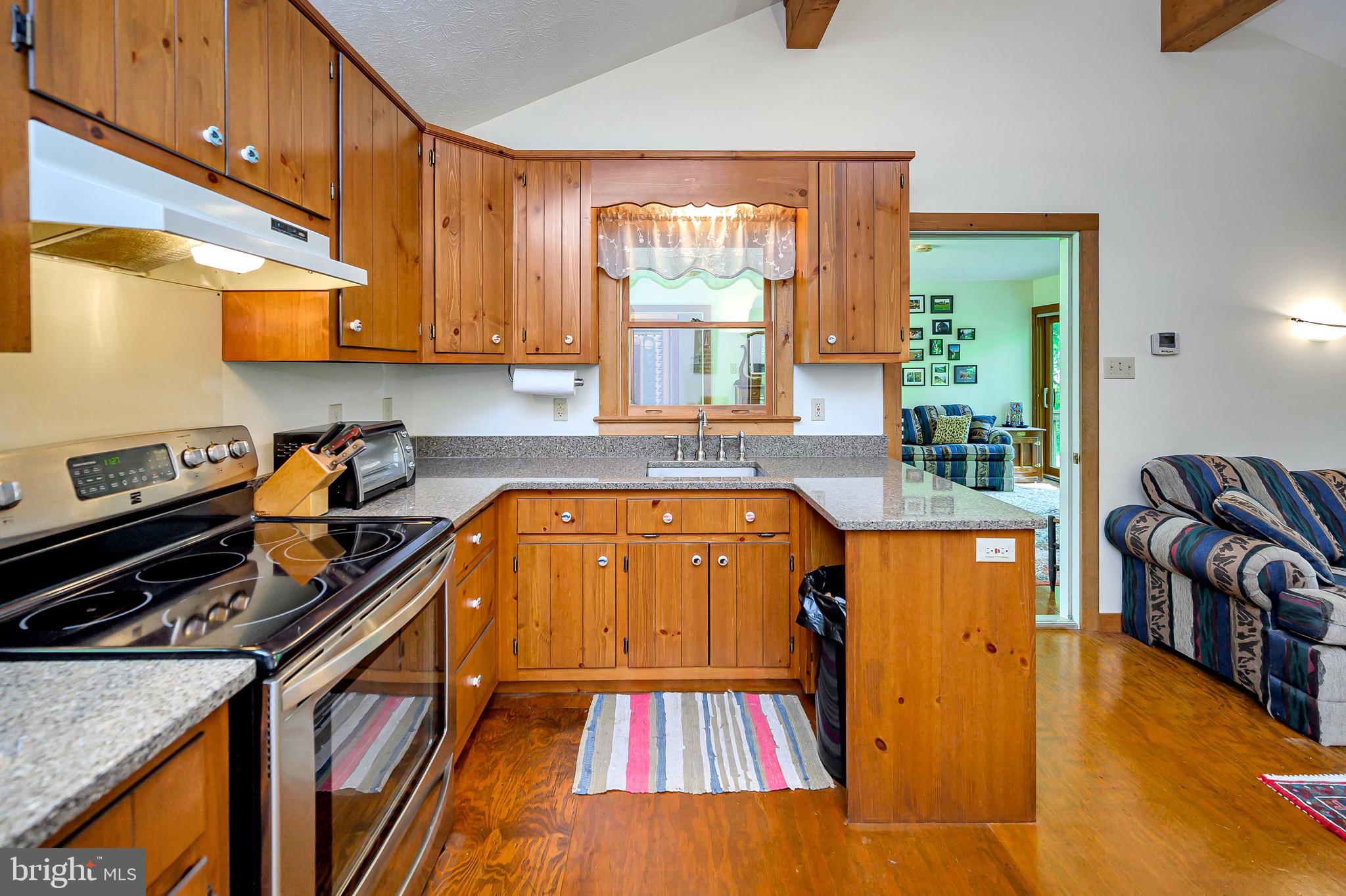 544 Plum Tree Road Bumpass, VA 23024 - Photo 20 of 43 Spacious kitchen area