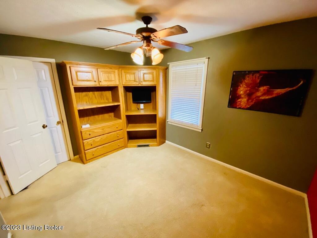 6216 Highway 555 Springfield, KY 40069 - Photo 12 of 29 013_Primary Bedroom