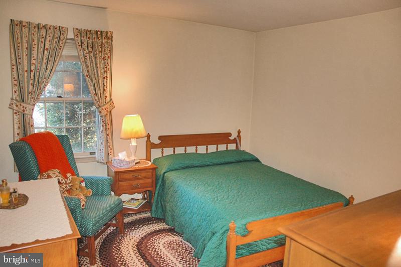 542 Lexington Road Lancaster, PA 17603 - Photo 14 of 21 Gallery Image 14
