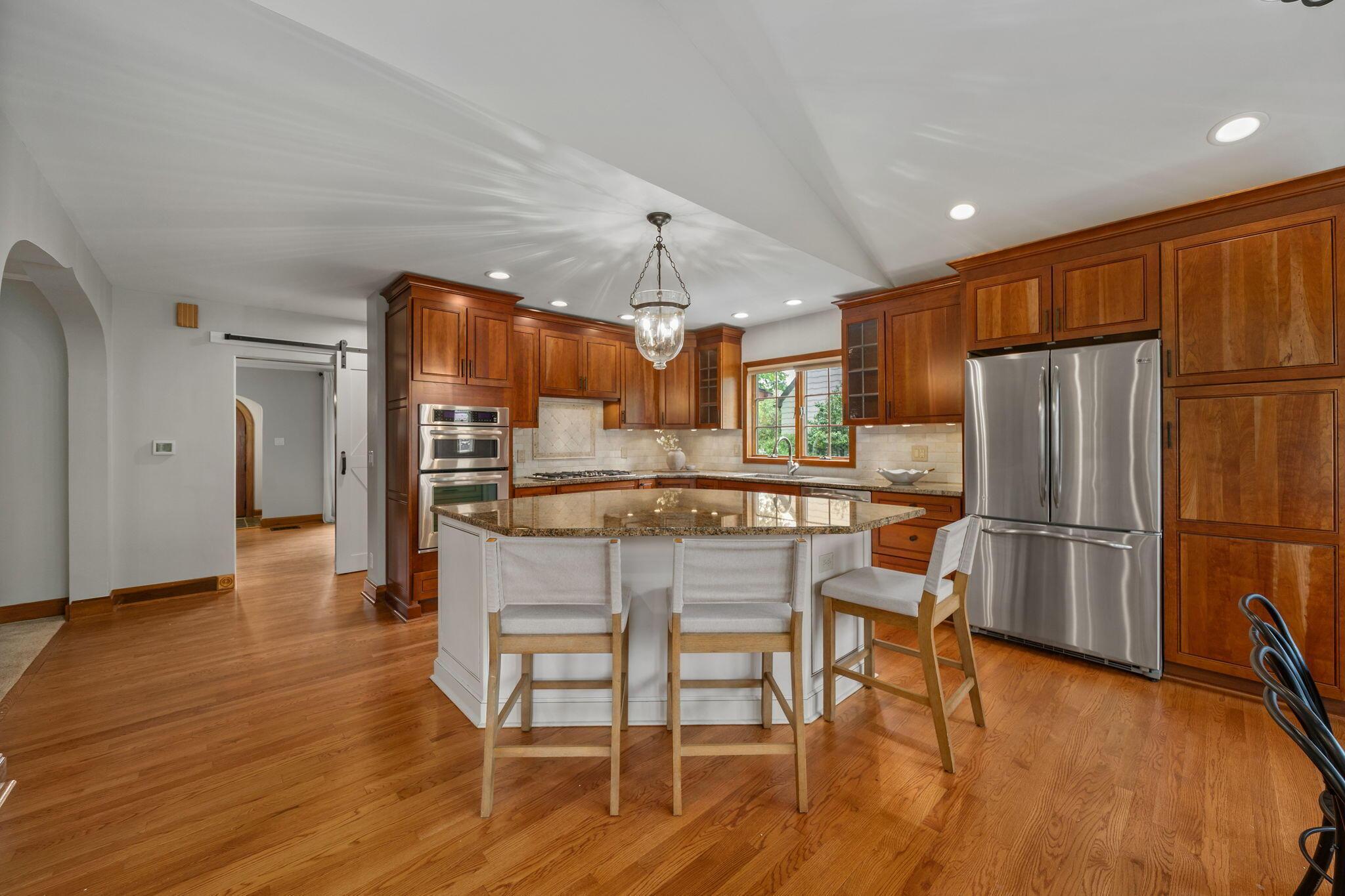 1920 Chatfield Road Columbus, OH 43221 - Photo 17 of 75 18-web-or-mls-DSC09336