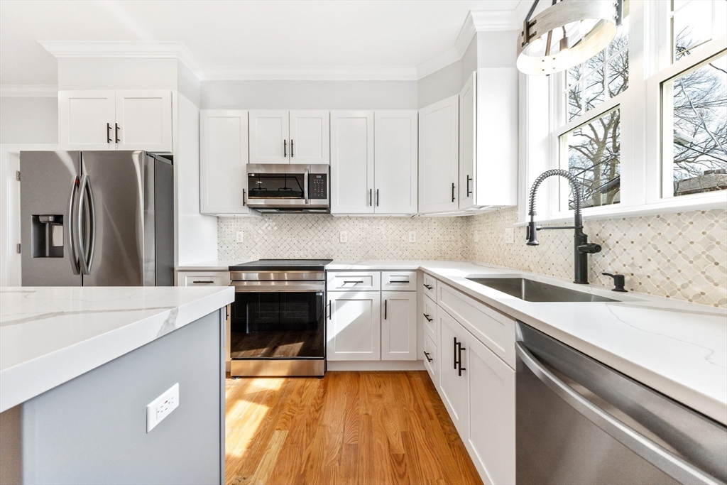 741 Washington Street, Unit 2 Canton, MA 02021 - Photo 5 of 33 Gallery Image 5