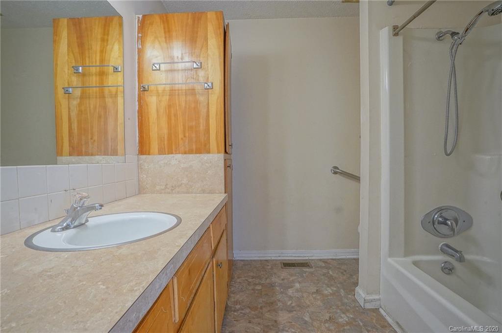 40607 Barnhardt Road New London, NC 28127 - Photo 27 of 41 Gallery Image 27