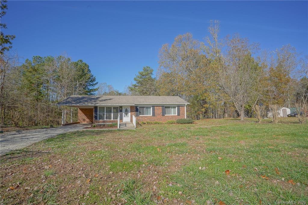 40607 Barnhardt Road New London, NC 28127 - Photo 4 of 41 Gallery Image 4