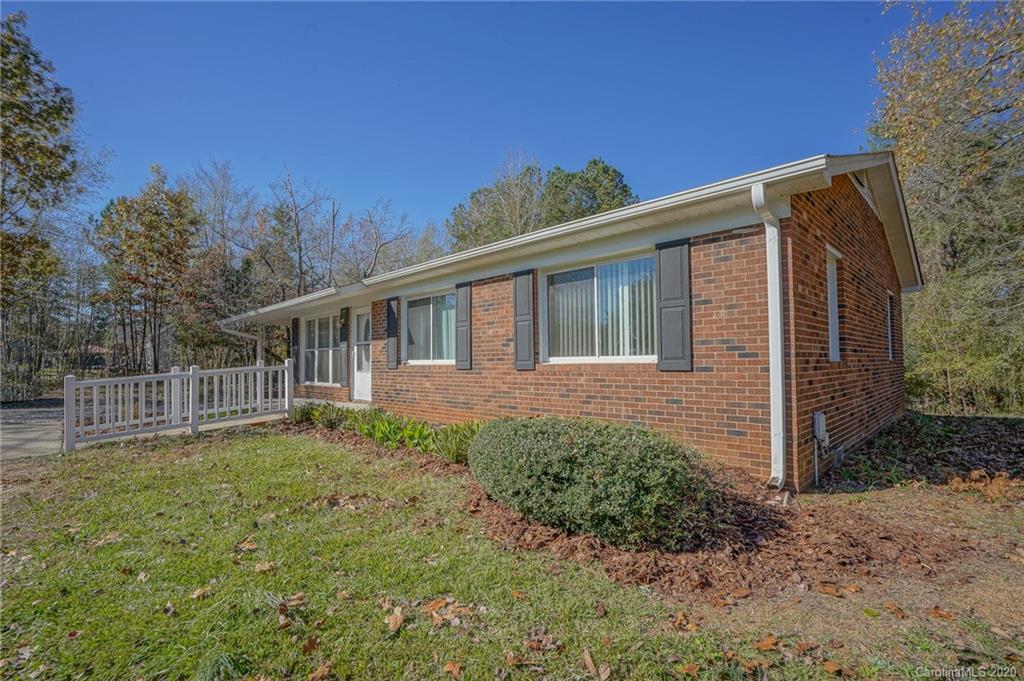 40607 Barnhardt Road New London, NC 28127 - Photo 5 of 41 Gallery Image 5