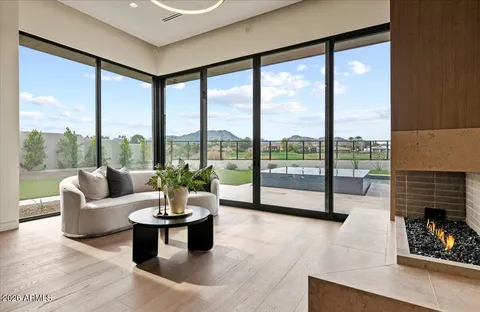 $9,795,000 | 9790 North 56th Street, Paradise Valley, AZ 85253
