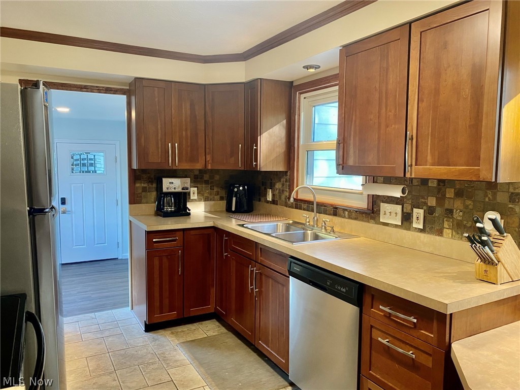 18476 Alexander Road Walton Hills, OH 44146 - Photo 4 of 34