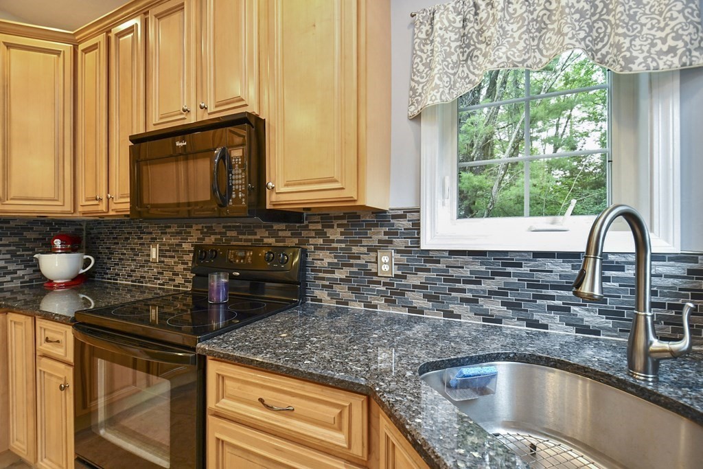 127 Sherbert Road Ashburnham, MA 01430 - Photo 10 of 37