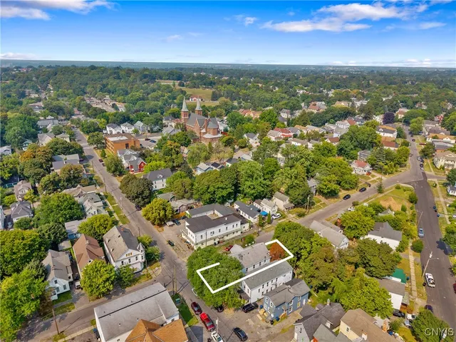 $219,900 | 514 Highland Street, Syracuse, NY 13203