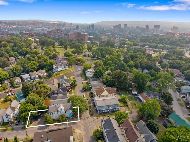 $219,900 | 514 Highland Street, Syracuse, NY 13203