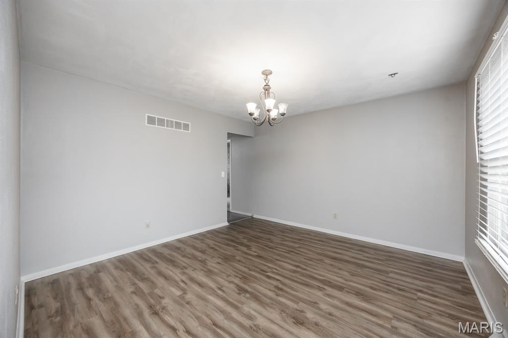 809 Reiss Road O'Fallon, IL 62269 - Photo 17 of 37