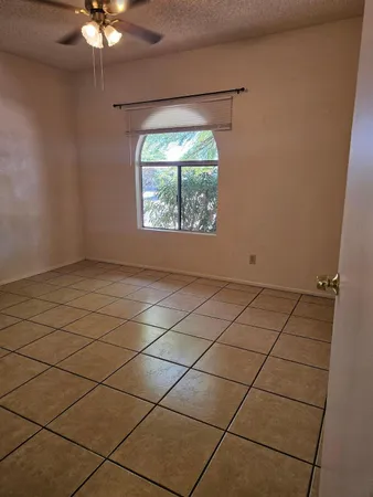 $1,000 | 1361 Plaza Merito, Unit C, Sierra Vista, AZ 85635