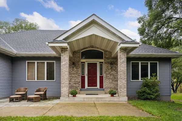 $900,000 | 19148 Eaglewood Road, Clearwater, MN 55320