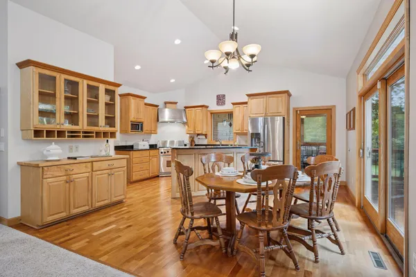 $900,000 | 19148 Eaglewood Road, Clearwater, MN 55320