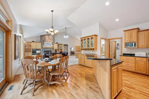 $900,000 | 19148 Eaglewood Road, Clearwater, MN 55320