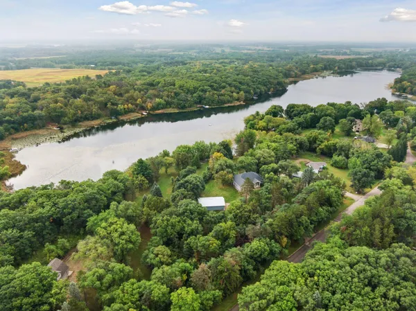 $900,000 | 19148 Eaglewood Road, Clearwater, MN 55320