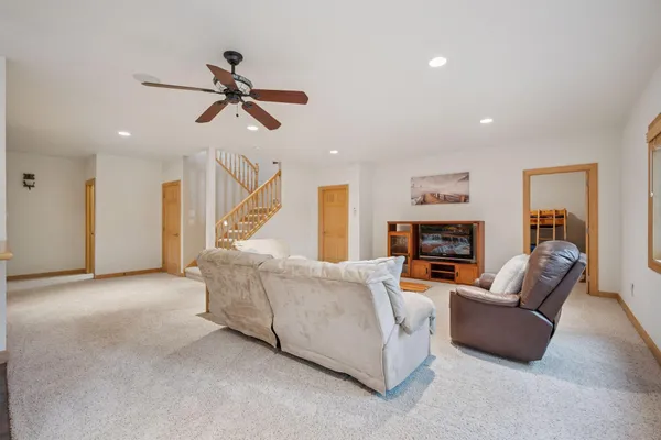 $900,000 | 19148 Eaglewood Road, Clearwater, MN 55320