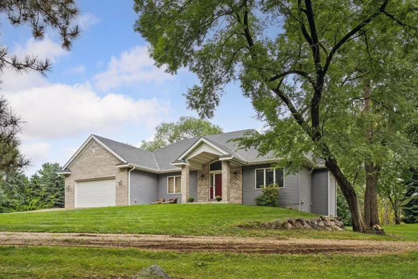 $900,000 | 19148 Eaglewood Road, Clearwater, MN 55320