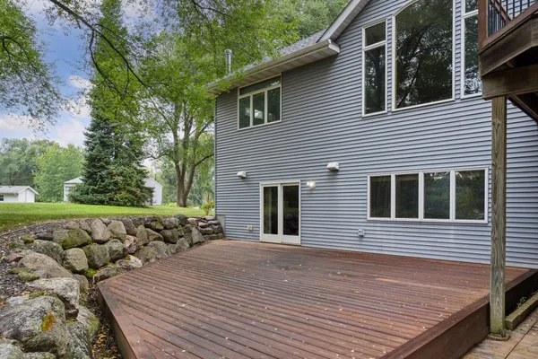 $900,000 | 19148 Eaglewood Road, Clearwater, MN 55320