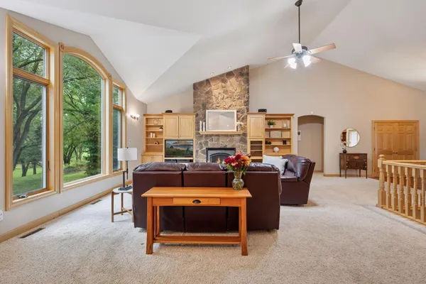 $900,000 | 19148 Eaglewood Road, Clearwater, MN 55320