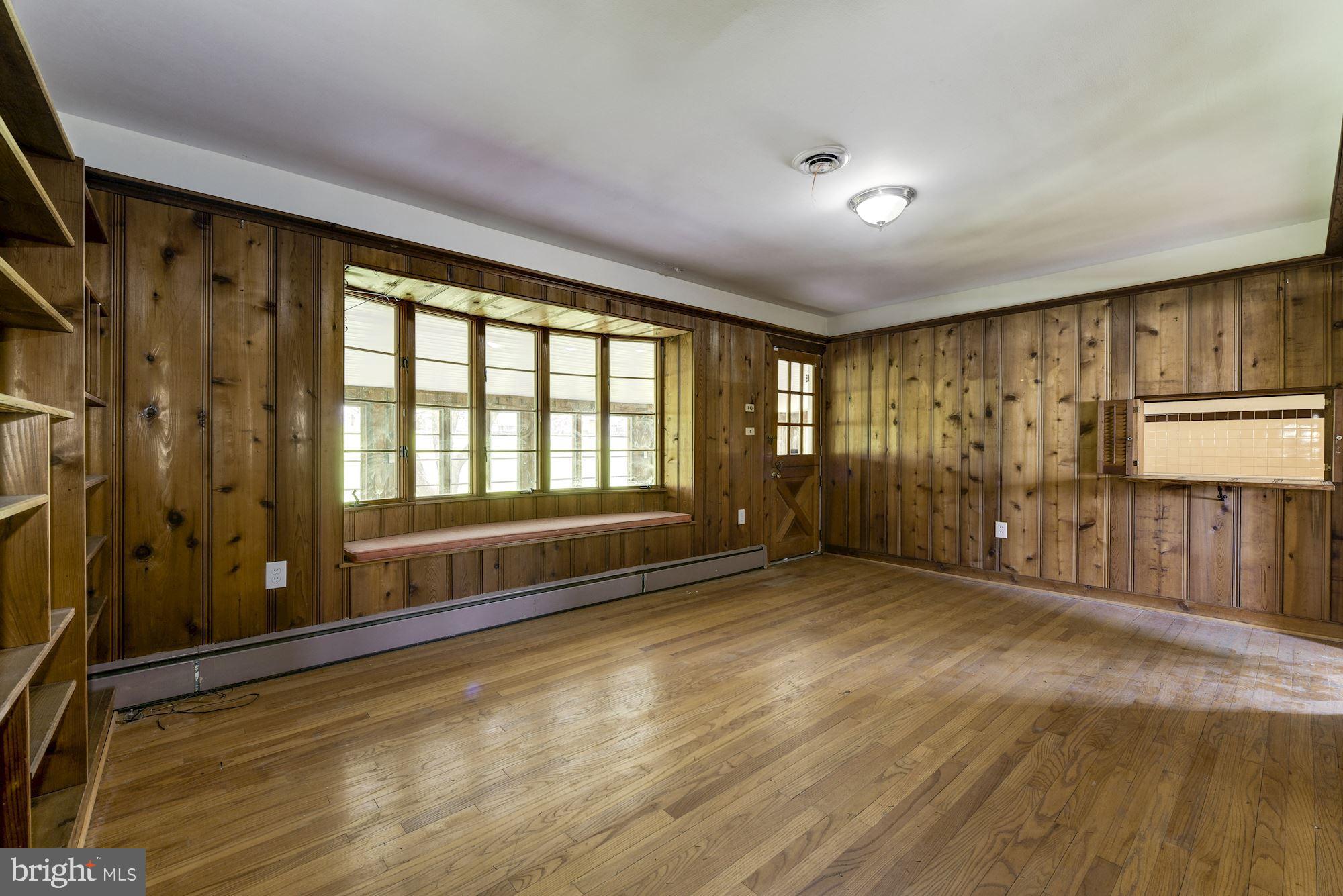 76 Federal City Road Ewing, NJ 08638 - Photo 12 of 32 Family Room