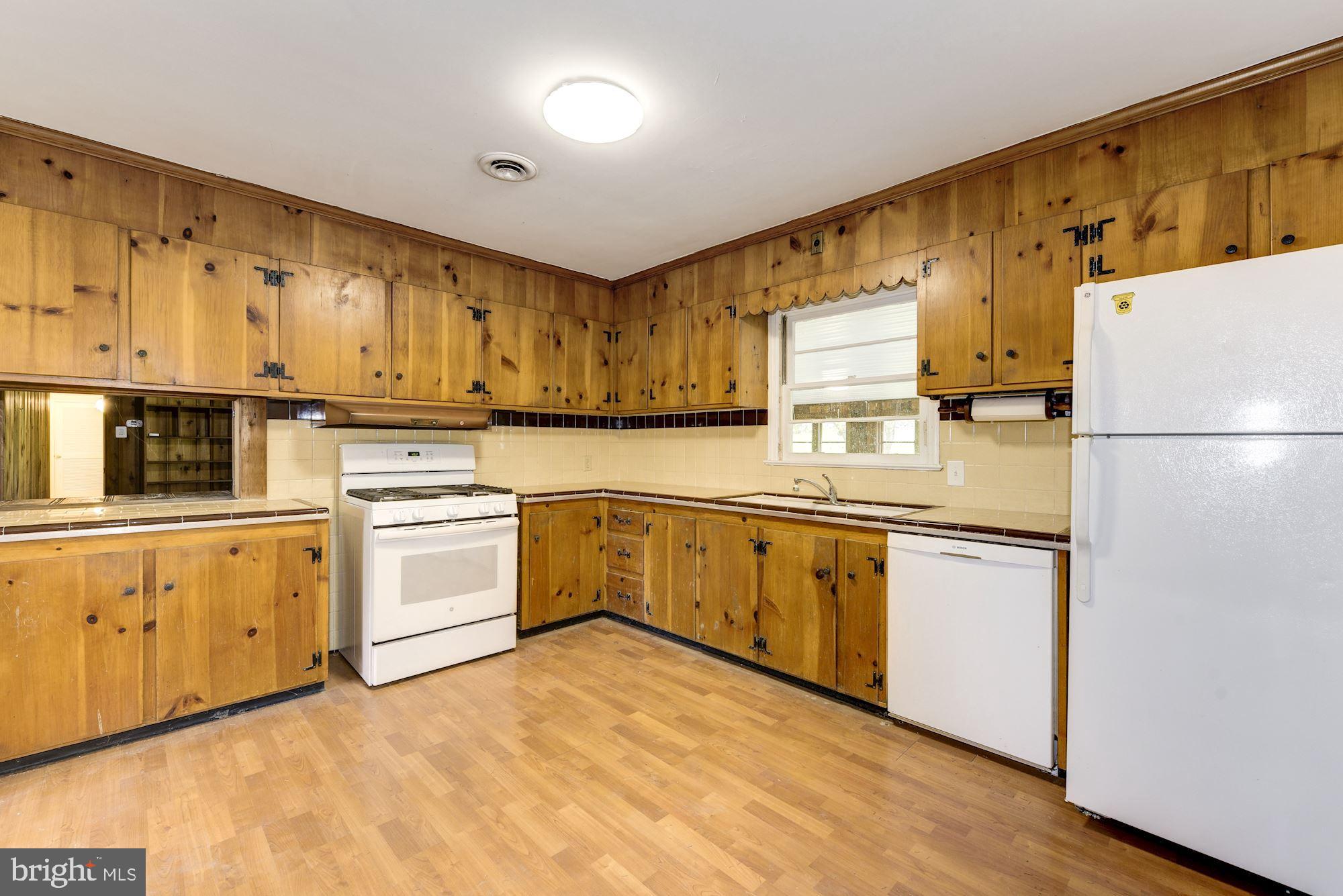 76 Federal City Road Ewing, NJ 08638 - Photo 16 of 32 Kitchen