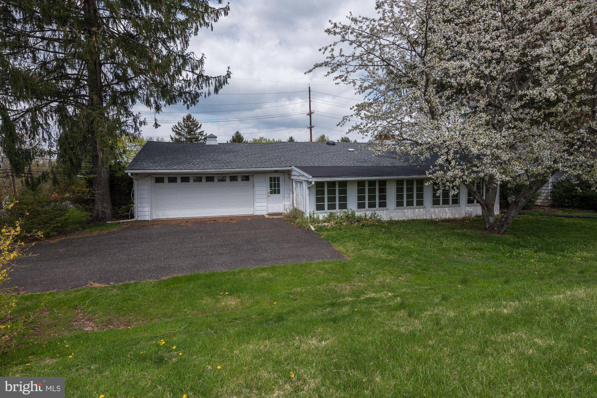 76 Federal City Road Ewing, NJ 08638 - Photo 31 of 32 Exterior Back - Rear-entry garage
