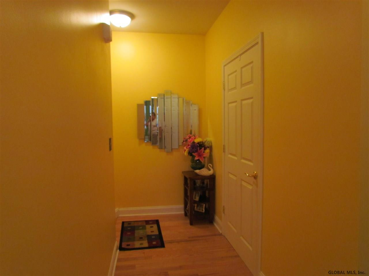 312 N Ridge Troy, NY 12182 - Photo 6 of 25 Photo 6