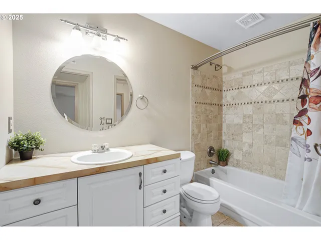 $199,900 | 3391 Northeast 162nd Avenue, Portland, OR 97230