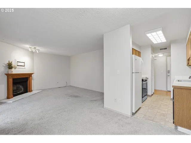 $199,900 | 3391 Northeast 162nd Avenue, Portland, OR 97230