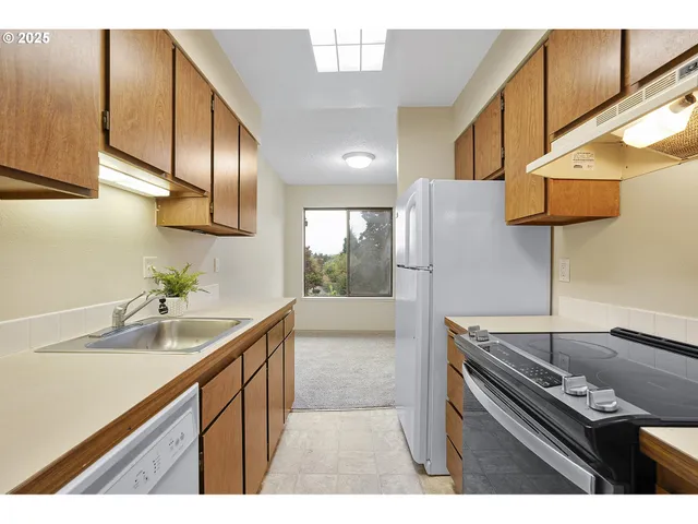 $199,900 | 3391 Northeast 162nd Avenue, Portland, OR 97230