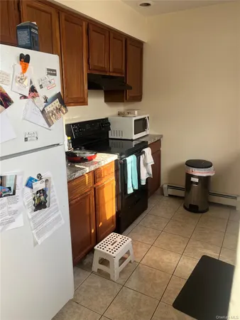 $2,000 | 22 Brittany Drive, Middletown, NY 10940