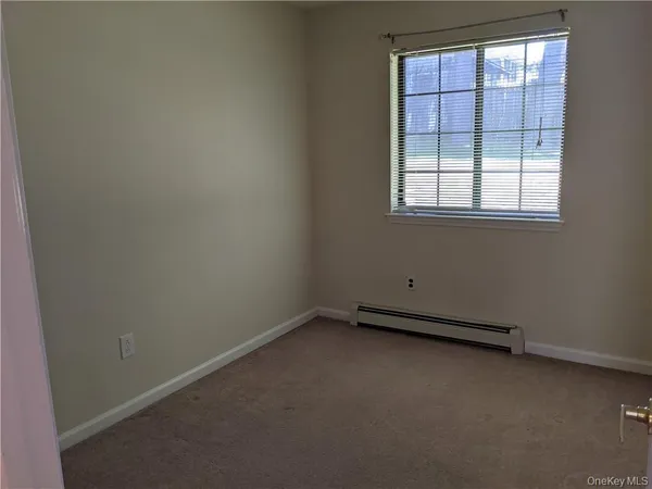 $2,000 | 22 Brittany Drive, Middletown, NY 10940