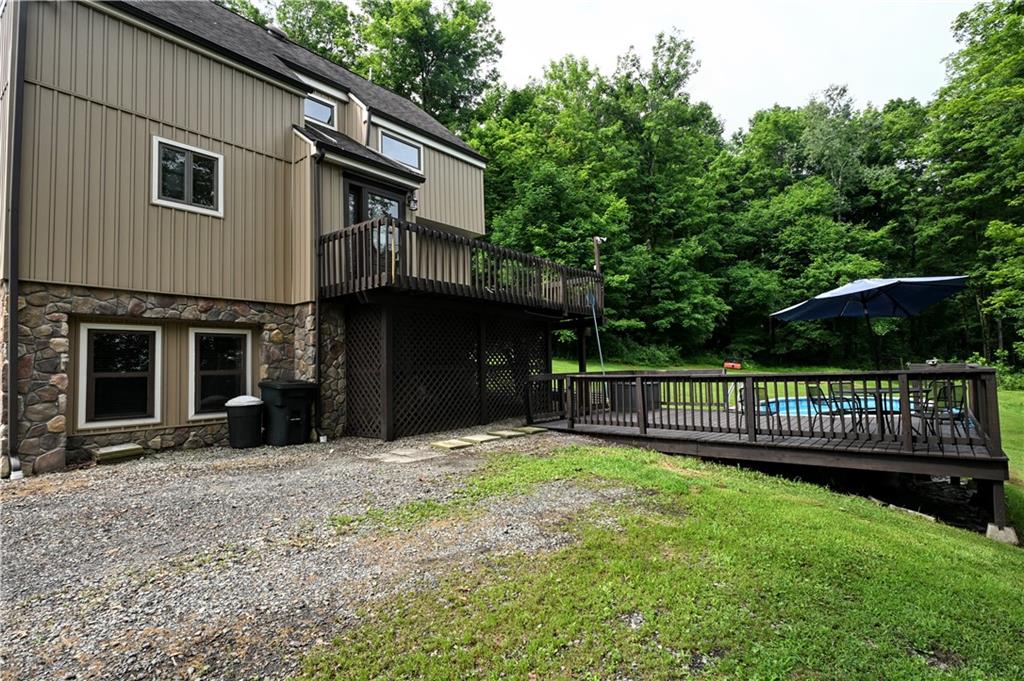 391 Maple Road Burgettstown, PA 15021 - Photo 5 of 44