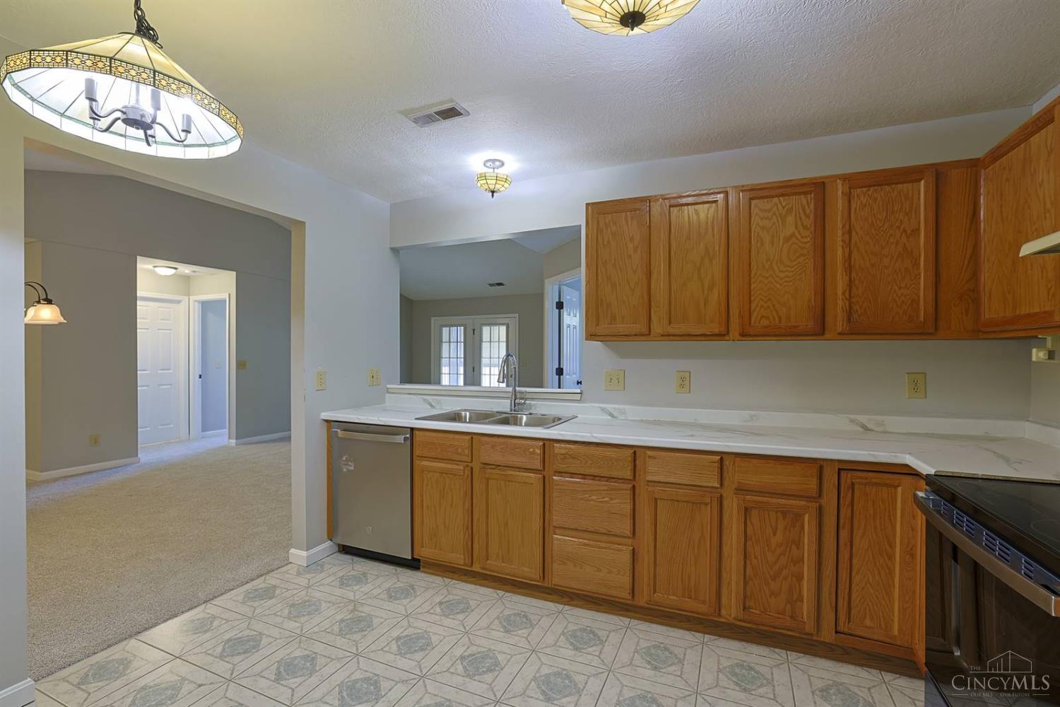817 Neeb Road, Unit 5 Cincinnati, OH 45233 - Photo 10 of 24