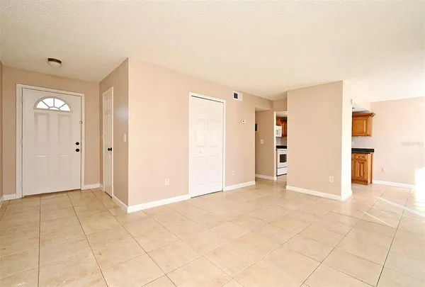 $1,400 | 121 Lori Anne Lane, Unit 121, Winter Springs, FL 32708