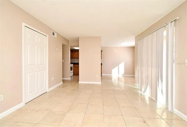 $1,400 | 121 Lori Anne Lane, Unit 121, Winter Springs, FL 32708