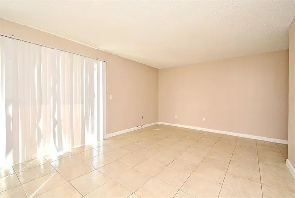 $1,400 | 121 Lori Anne Lane, Unit 121, Winter Springs, FL 32708