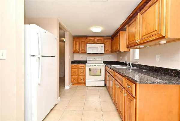 $1,400 | 121 Lori Anne Lane, Unit 121, Winter Springs, FL 32708