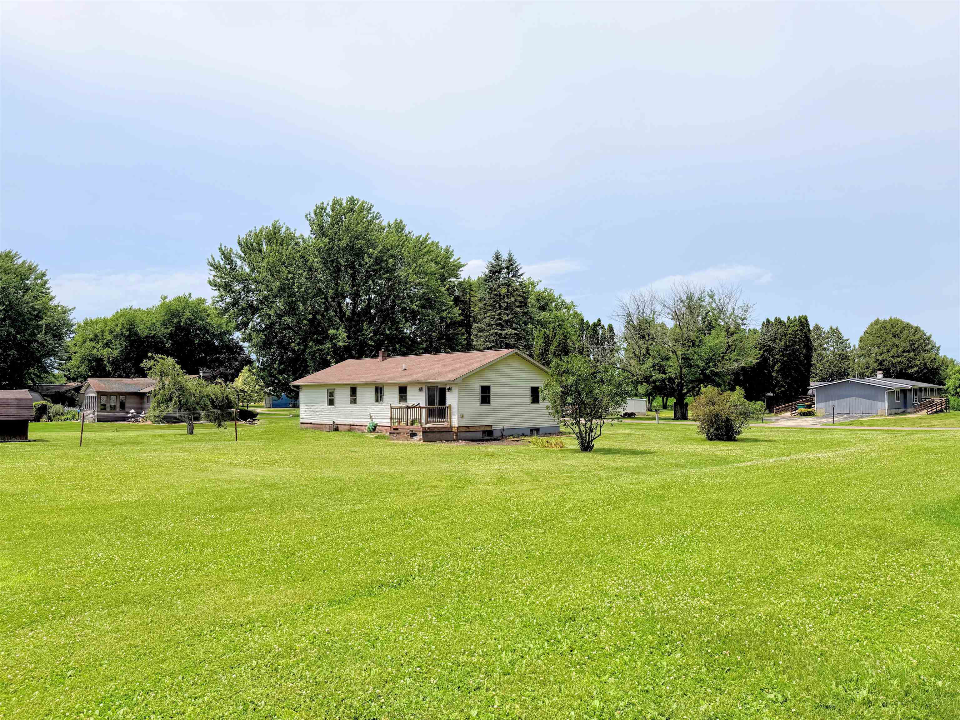 63823 Meadow Lane Prairie du Chien, WI 53821 - Photo 4 of 29