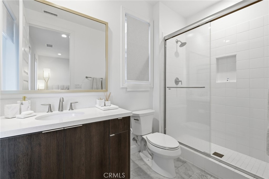 20454 Albion Way Porter Ranch, CA 91326 - Photo 15 of 67