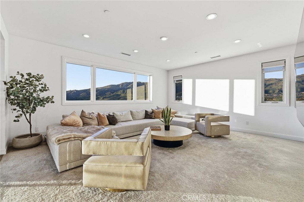 20454 Albion Way Porter Ranch, CA 91326 - Photo 19 of 67