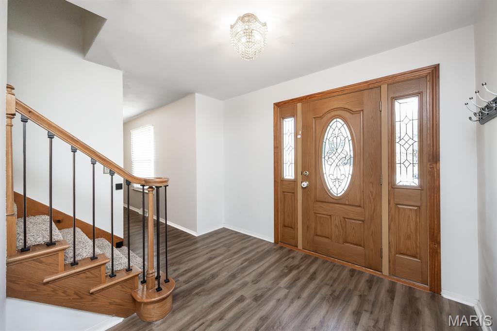 809 Reiss Road O'Fallon, IL 62269 - Photo 4 of 37
