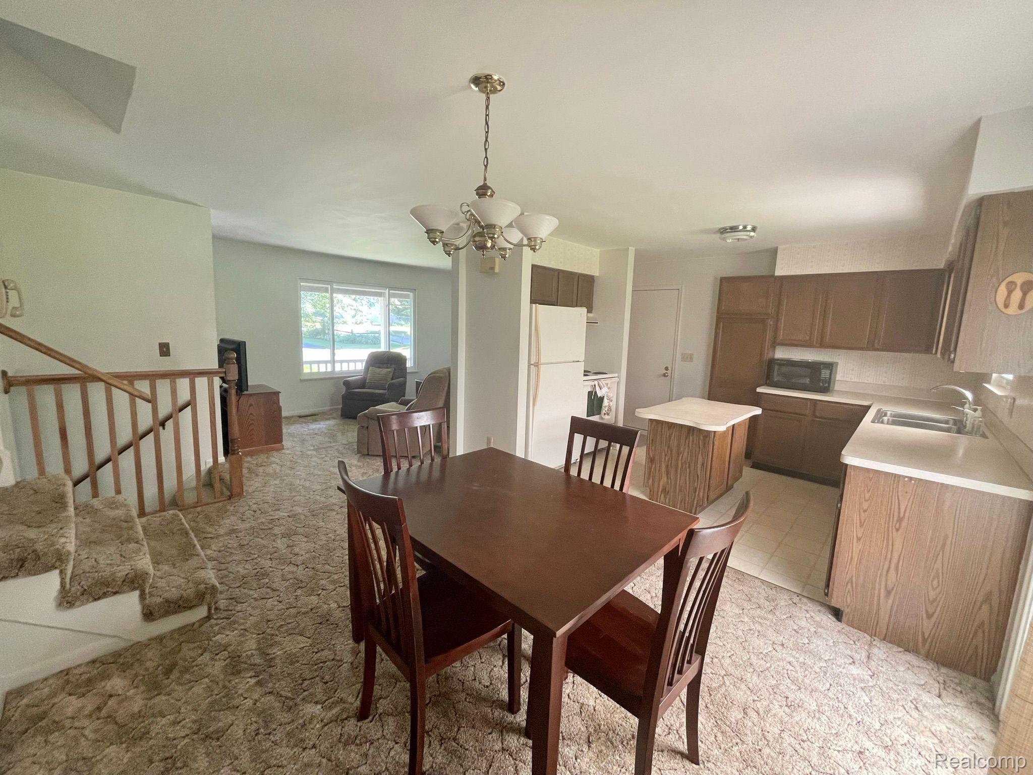 2044 Reid Road Flint, MI 48507 - Photo 17 of 51 Gallery Image 17
