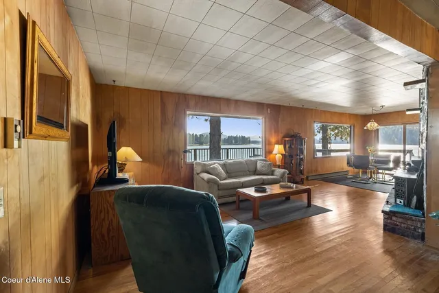 $1,395,000 | 125 South Smith Creek, Sandpoint, ID 83864