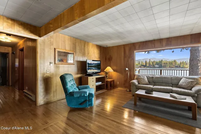 $1,395,000 | 125 South Smith Creek, Sandpoint, ID 83864