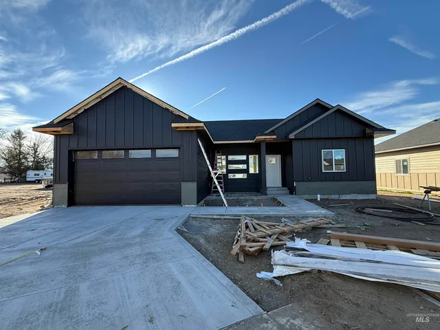 $339,900 | 911 14th Street, Rupert, ID 83350