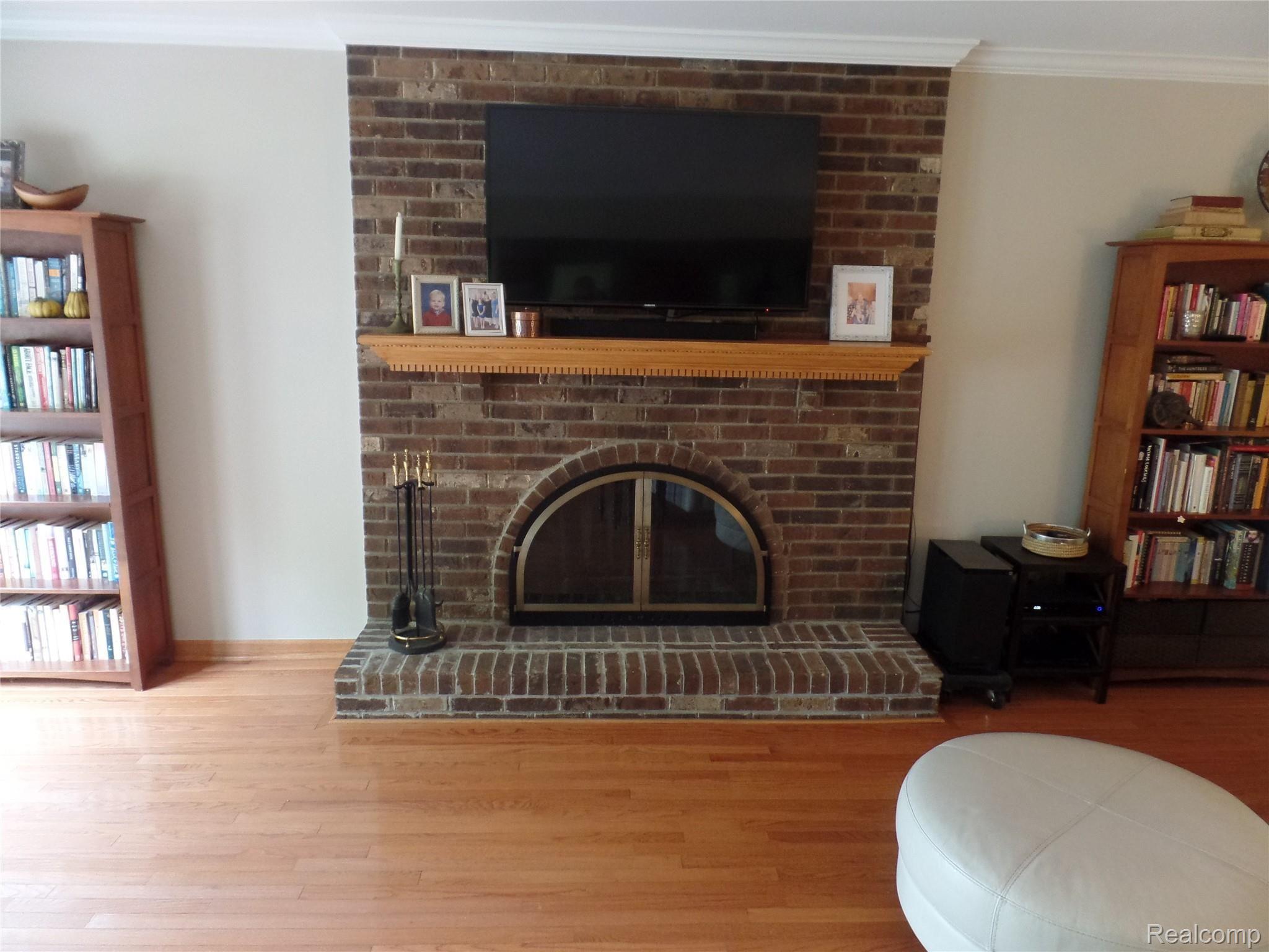 43820 Ascot Road Canton, MI 48187 - Photo 5 of 24 SAM_0537.JPG