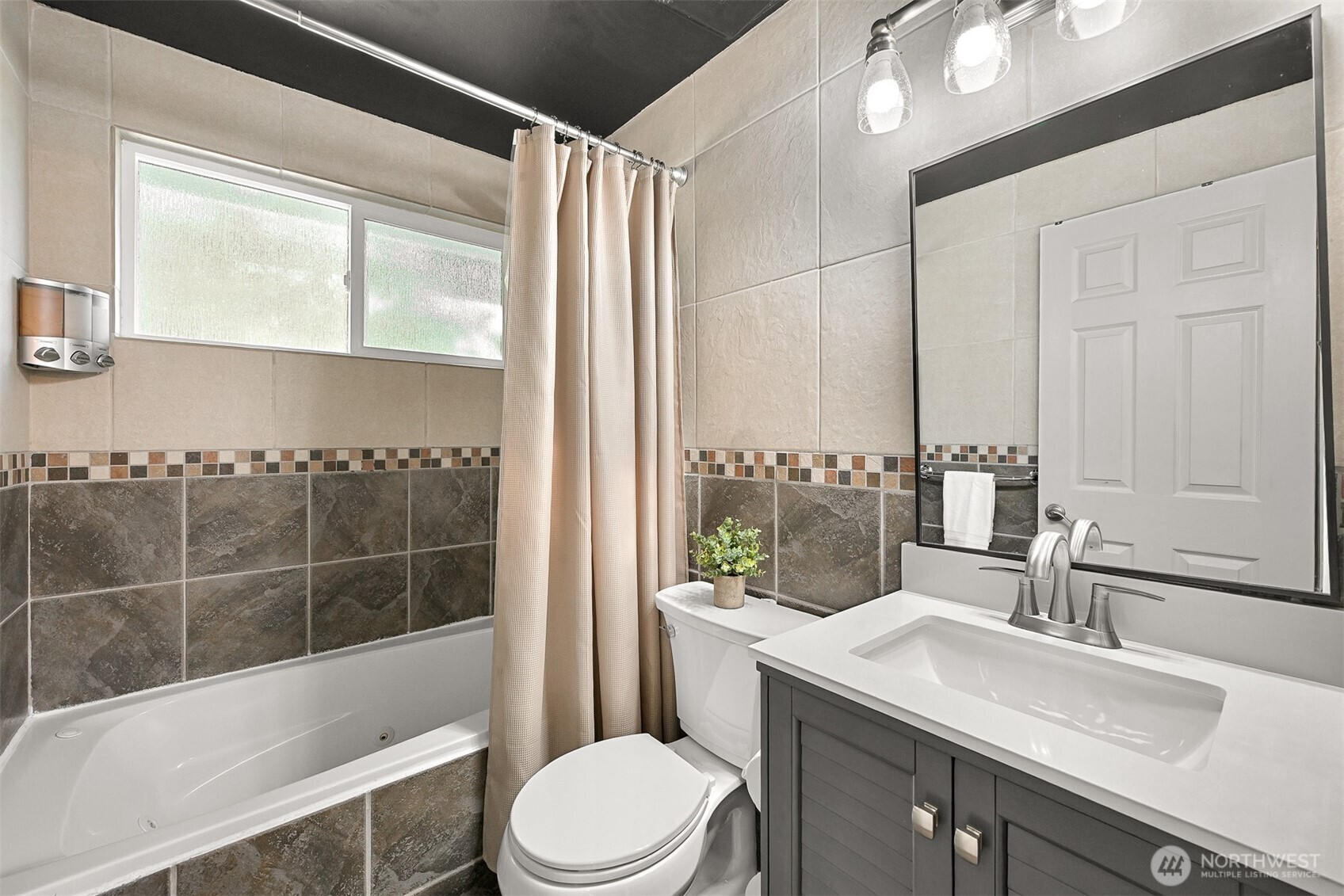 49 North Point Drive Bellingham, WA 98229 - Photo 16 of 40 Gallery Image 16