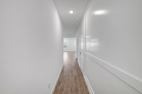 7914 Jasper Mdws Way Angleton, TX 77515 - Photo 2 of 33 Entry hallway