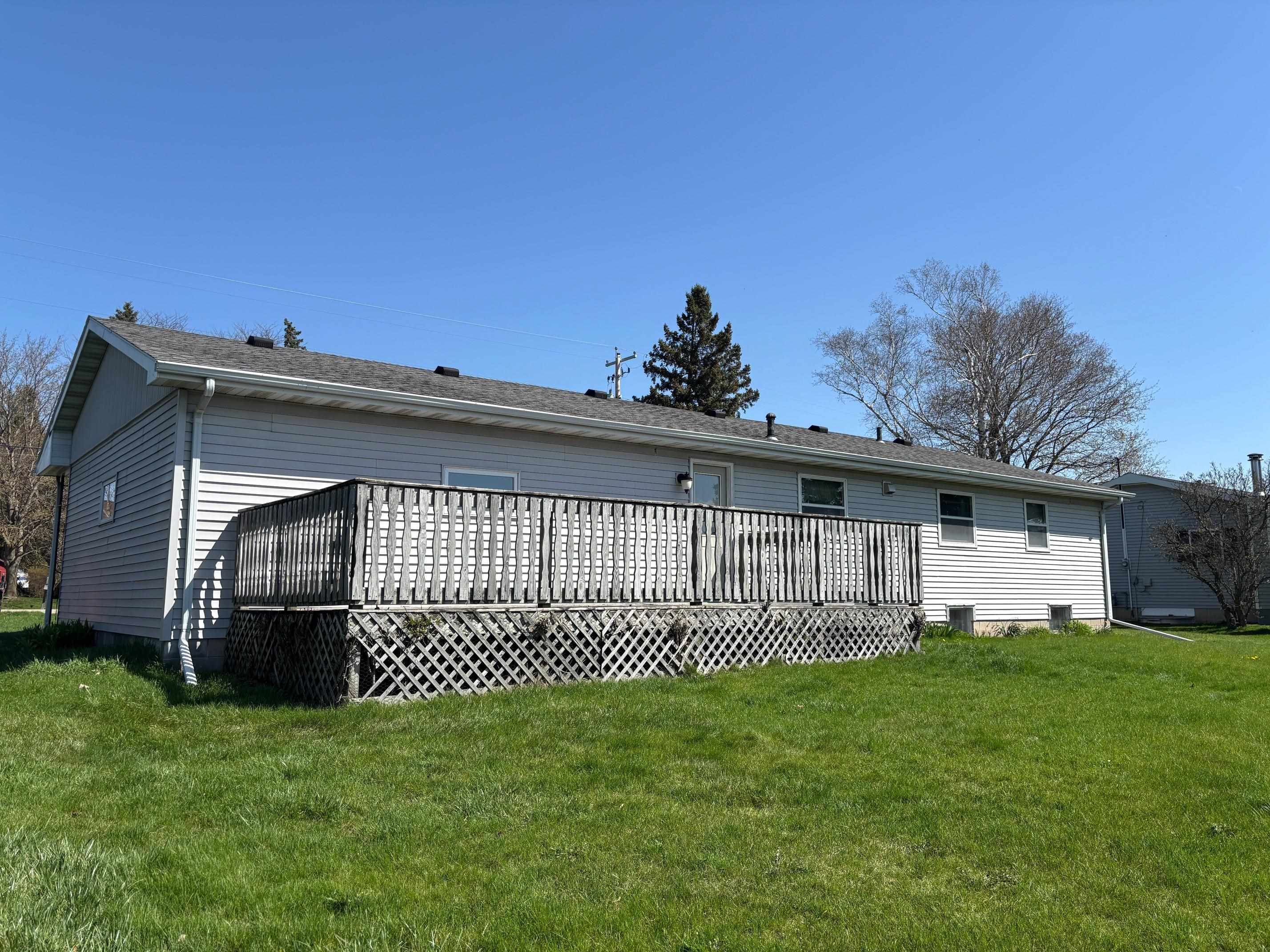 W13160 Olden Road Ripon, WI 54971 - Photo 3 of 22